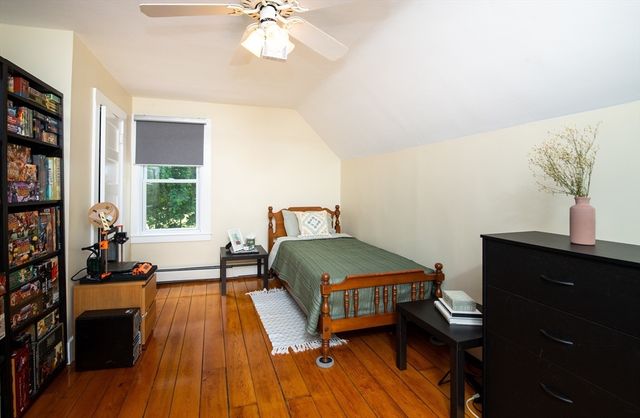 4 Star Ave, Middleboro, MA 02346