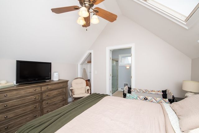4 Star Ave, Middleboro, MA 02346