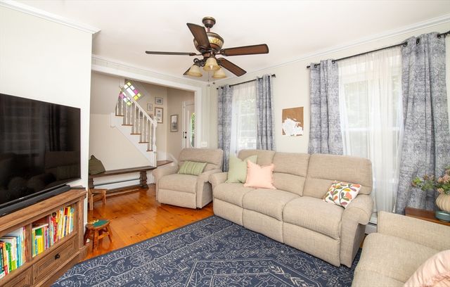 4 Star Ave, Middleboro, MA 02346