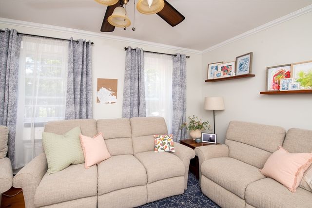 4 Star Ave, Middleboro, MA 02346