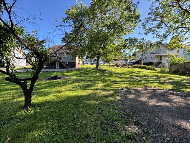 393 N Gallatin Ave, North Union Twp, PA 15401