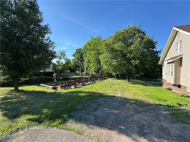 393 N Gallatin Ave, North Union Twp, PA 15401