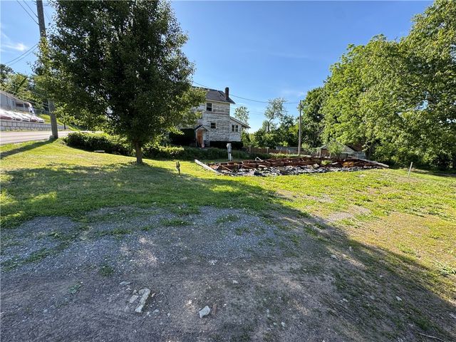 393 N Gallatin Ave, North Union Twp, PA 15401