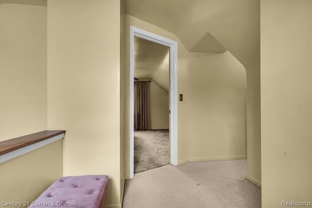 24911 Notre Dame Street, Dearborn, MI 48124