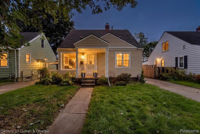 24911 Notre Dame Street, Dearborn, MI 48124