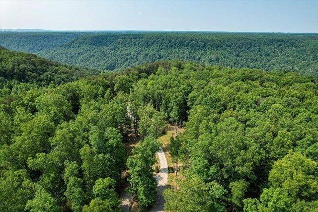 110 Falls Lane, Spencer, TN 38585