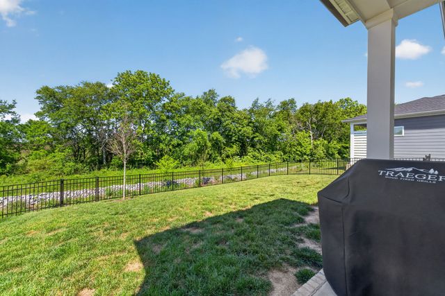 1137 Linn Cove Ct, Gallatin, TN 37066