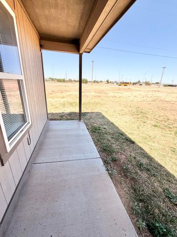 3211 E 5th Street, Lubbock, TX 79403