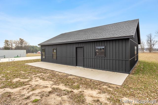 84 Dildine Road, Easton Twp, MI 48846