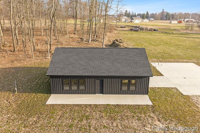 84 Dildine Road, Easton Twp, MI 48846