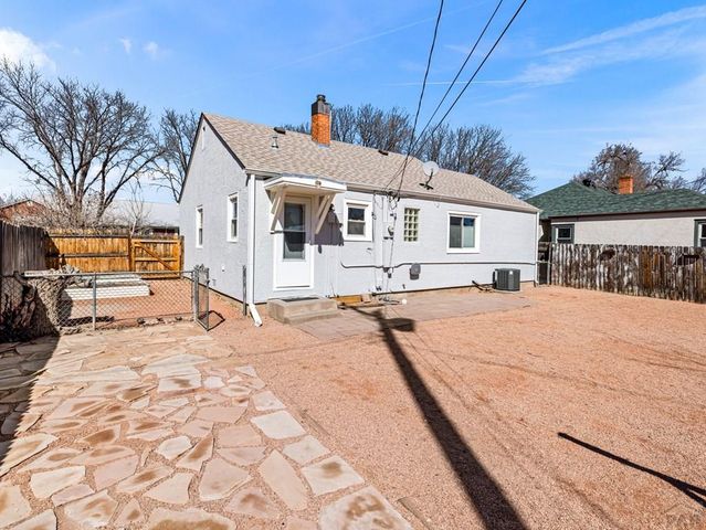 306 Cleveland St, Pueblo, CO 81004