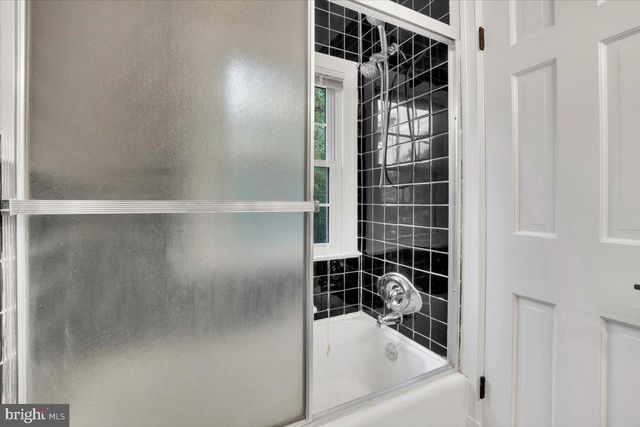 1903 KIRBY RD, Mclean, VA 22101