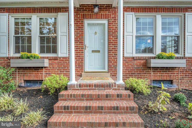 1903 KIRBY RD, Mclean, VA 22101