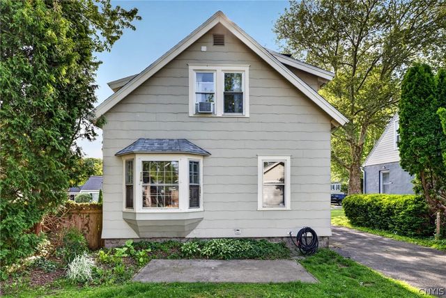 305 Newcastle Road, Geddes, NY 13219