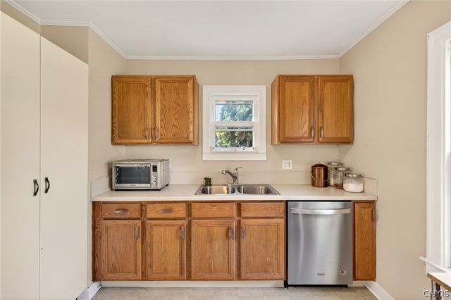 305 Newcastle Road, Geddes, NY 13219