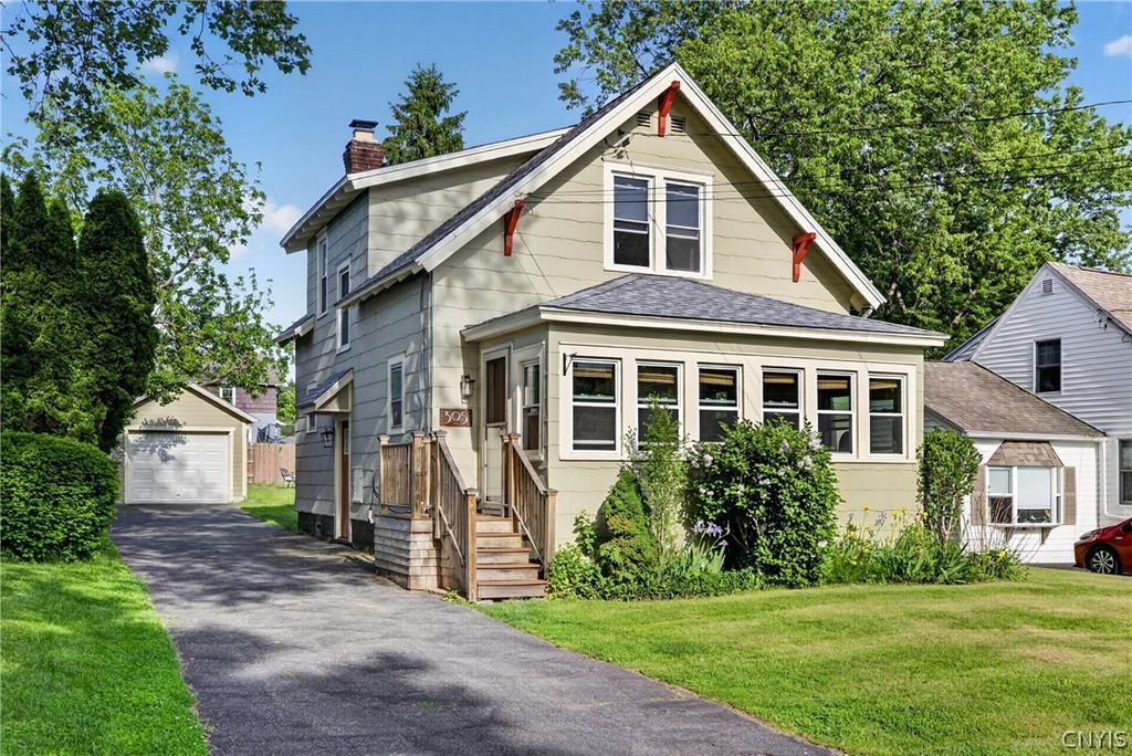 305 Newcastle Road, Geddes, NY 13219
