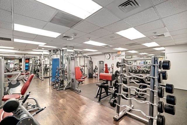 99 Pond Avenue PH804, Brookline, MA 02445