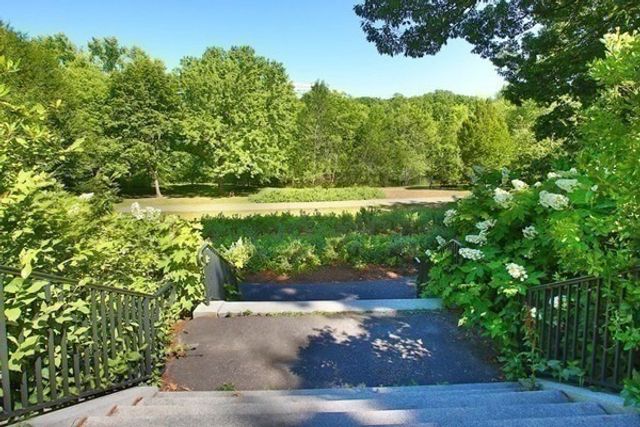 99 Pond Avenue PH804, Brookline, MA 02445