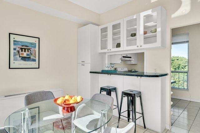 99 Pond Avenue PH804, Brookline, MA 02445
