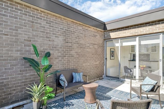 99 Pond Avenue PH804, Brookline, MA 02445