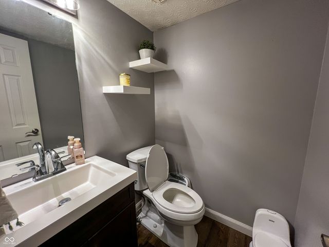 513 Mallory Parkway, Franklin, IN 46131