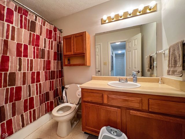 513 Mallory Parkway, Franklin, IN 46131