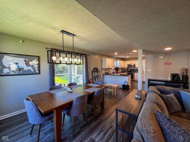 513 Mallory Parkway, Franklin, IN 46131