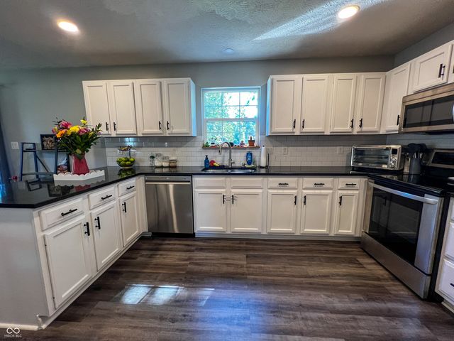 513 Mallory Parkway, Franklin, IN 46131