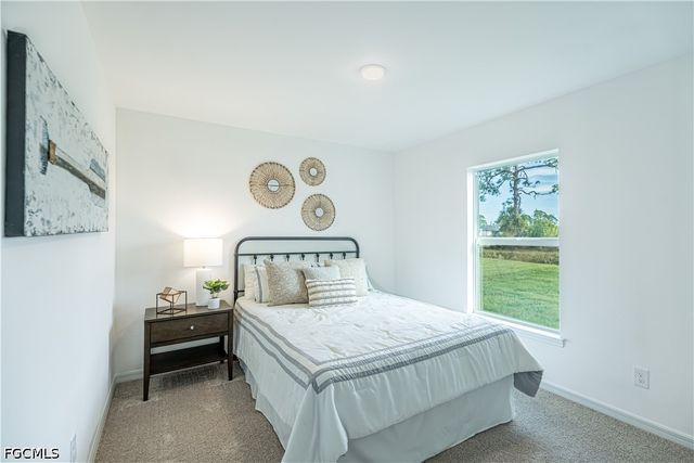 2124 NW 27th TER, Cape Coral, FL 33993