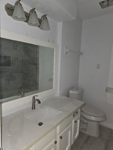 6802 Mccullum Road, Houston, TX 77489