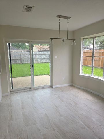 6802 Mccullum Road, Houston, TX 77489