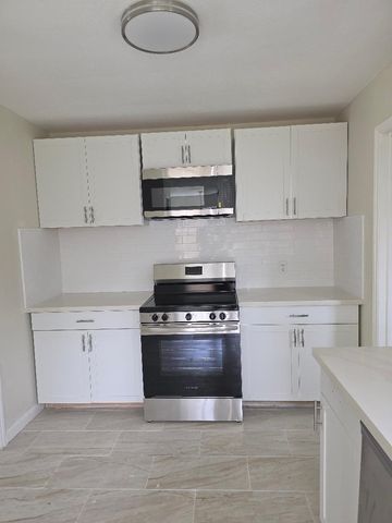 6802 Mccullum Road, Houston, TX 77489