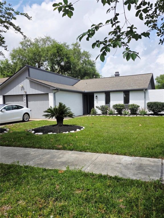6802 Mccullum Road, Houston, TX 77489
