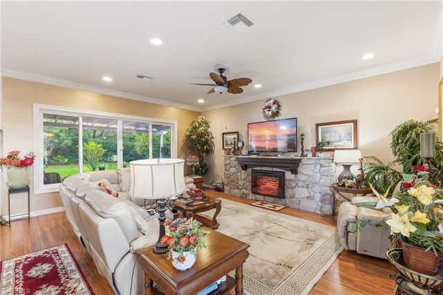1841 Senegal Date DR, Naples, FL 34119