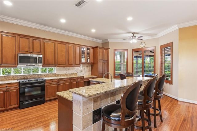 1841 Senegal Date DR, Naples, FL 34119