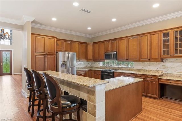 1841 Senegal Date DR, Naples, FL 34119