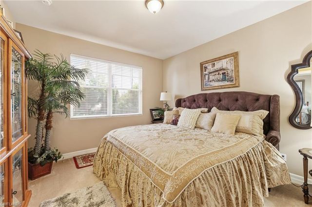 1841 Senegal Date DR, Naples, FL 34119