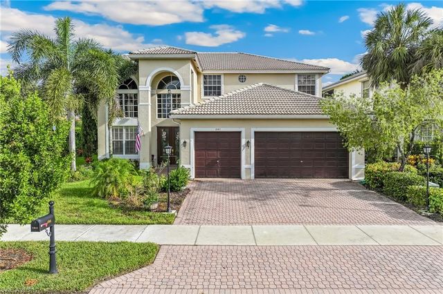 1841 Senegal Date DR, Naples, FL 34119