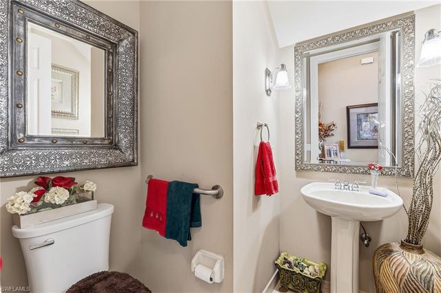 1841 Senegal Date DR, Naples, FL 34119