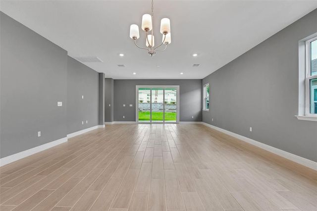 985 FIESTA KEY CIRCLE, Lady Lake, FL 32159