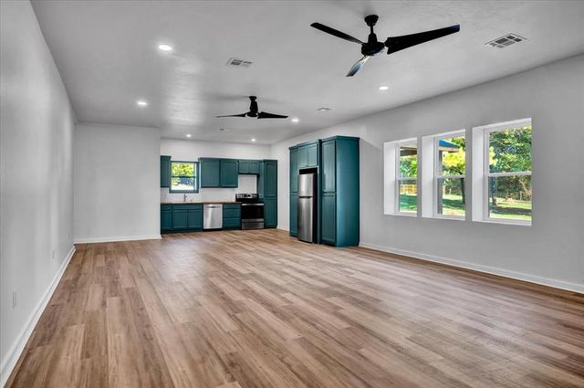 5775 W Forrest Hills Road, Guthrie, OK 73044