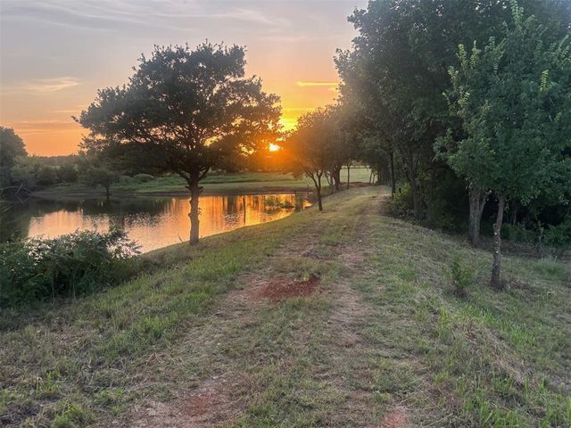 5775 W Forrest Hills Road, Guthrie, OK 73044