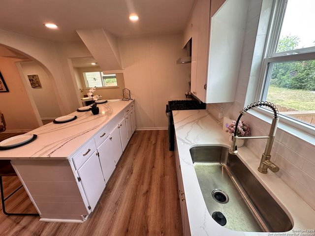 414 CLOWER, San Antonio, TX 78212