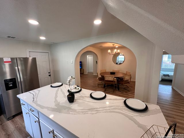 414 CLOWER, San Antonio, TX 78212