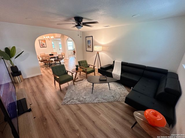 414 CLOWER, San Antonio, TX 78212