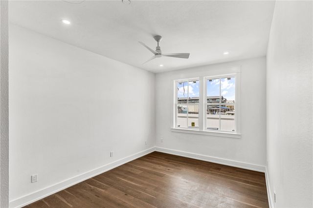 136 W Cotter Ave 6, Port Aransas, TX 78373