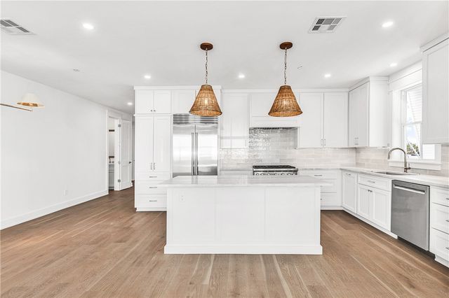 136 W Cotter Ave 6, Port Aransas, TX 78373