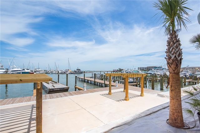 136 W Cotter Ave 6, Port Aransas, TX 78373