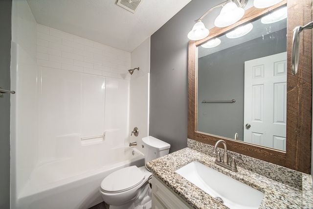 111 Lee Road 2068, Phenix City, AL 36870