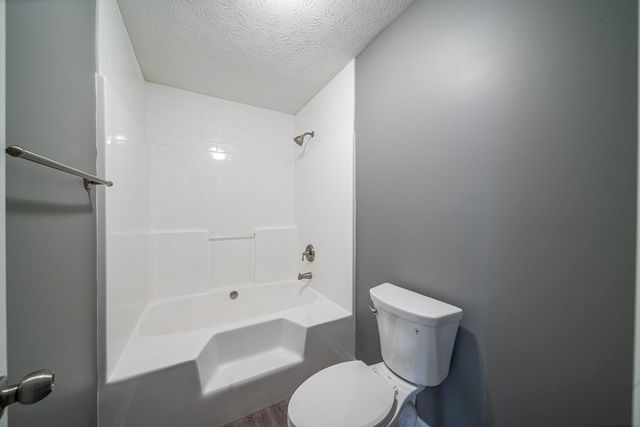 111 Lee Road 2068, Phenix City, AL 36870